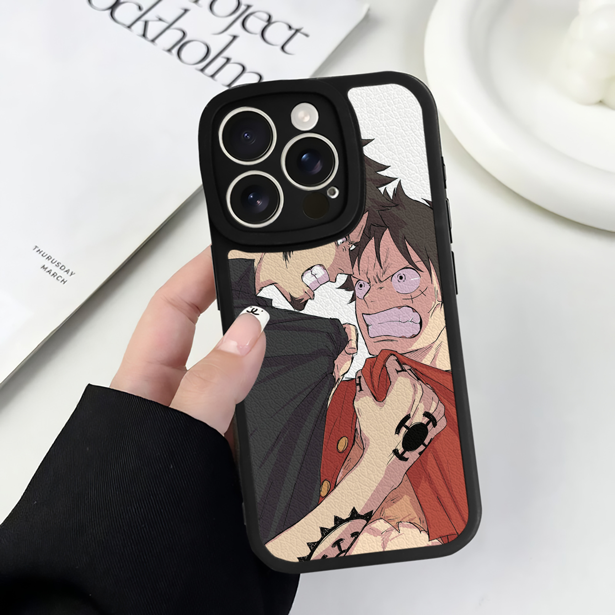 （画像用） ワンピース ONE PIECE 【iPhone 16シリーズ対応】シリコンスマホケース（レザー調） 材質：シリコン